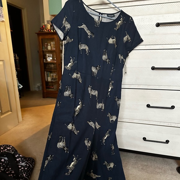 Brand new, never worn ModCloth jumper. Zip and button back. Button attached. - Picture 2 of 5